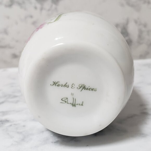 Shafford Herbs & Spices White Floral Spice Jar with Lid Porcelain Vintage Jar - Picture 6 of 7